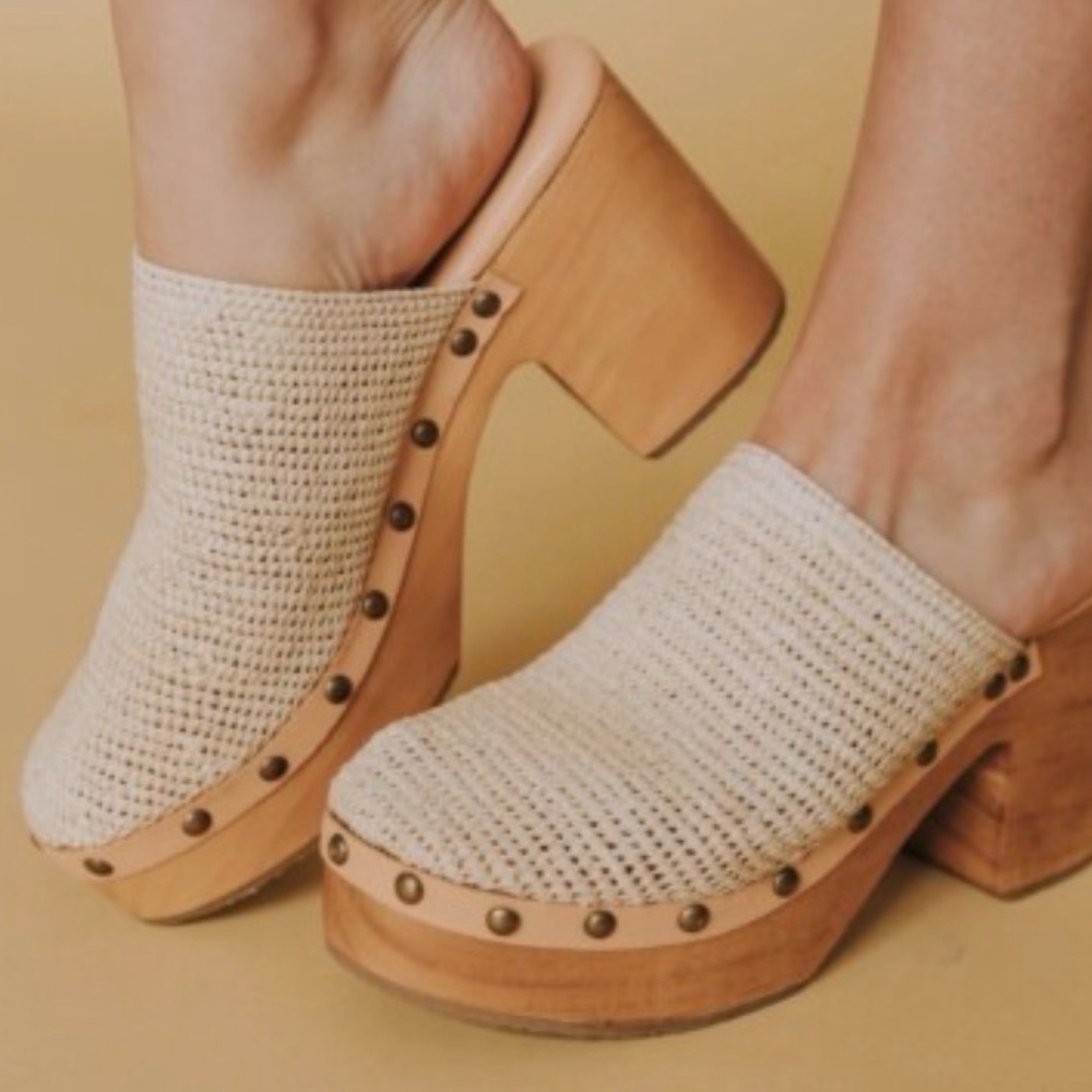 Free People Claudia Crochet Clog 7.5 | Neutral/Raffia | Boho 70’s Retro | NWOB - Picture 10 of 15
